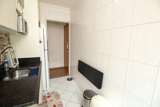 Cozinha de apartamento à venda com 2 quartos, 50m² em Cidade São Jorge, Santo André