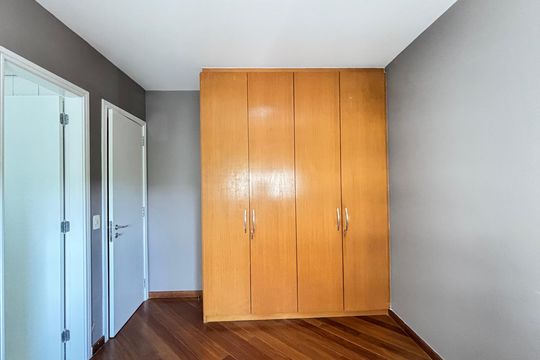 Suíte 3 de apartamento para alugar com 4 quartos, 212m² em Vila Nova Conceição, São Paulo