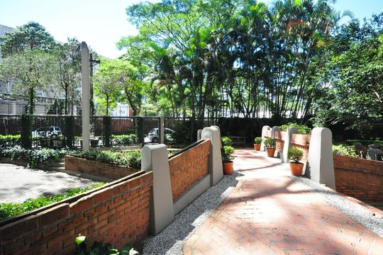 Entrada de apartamento para alugar com 2 quartos, 70m² em Vila Andrade, São Paulo