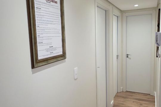 Corredor de apartamento à venda com 3 quartos, 96m² em Teresópolis, Porto Alegre