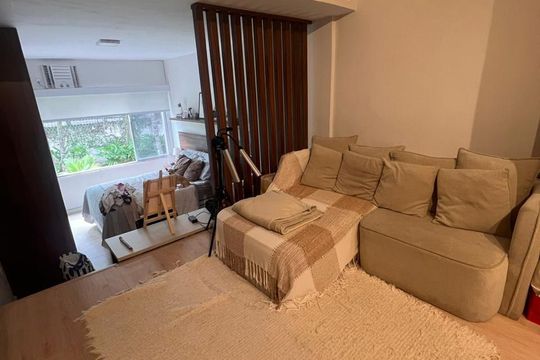 Sala de apartamento à venda com 1 quarto, 40m² em Barra da Tijuca, Rio de Janeiro