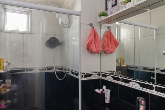 Banheiro de apartamento à venda com 3 quartos, 93m² em Colônia (zona Leste), São Paulo