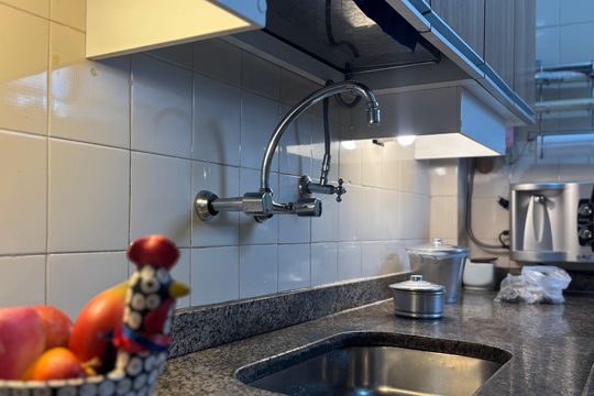 Cozinha - pia de apartamento à venda com 2 quartos, 128m² em Leme, Rio de Janeiro