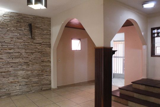 Sala de casa de condomínio à venda com 4 quartos, 208m² em Anil, Rio de Janeiro