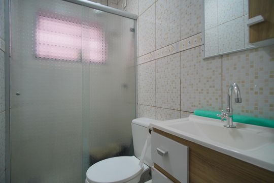 Banheiro de kitnet/studio à venda com 1 quarto, 22m² em Centro, São Leopoldo