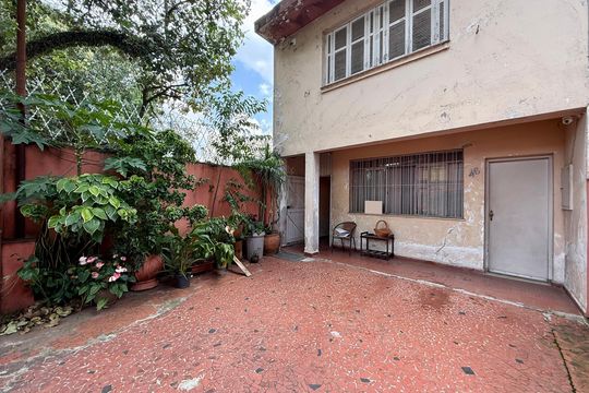 Garagem de casa à venda com 4 quartos, 170m² em Nova Piraju, São Paulo