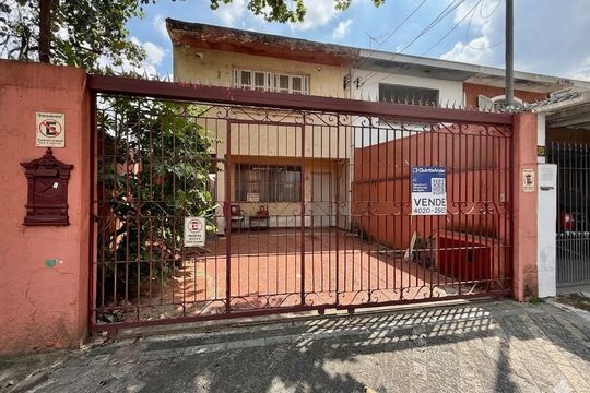 Fachada de casa à venda com 4 quartos, 170m² em Nova Piraju, São Paulo