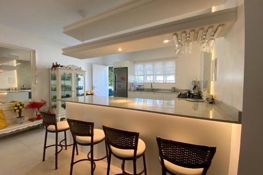 Cozinha de casa para alugar com 3 quartos, 600m² em Campeche, Florianópolis