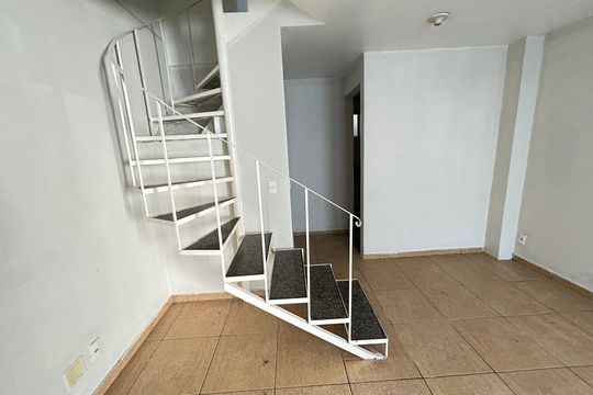 Sala de casa de condomínio para alugar com 2 quartos, 80m² em Praça Seca, Rio de Janeiro