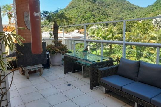 Apartamento à venda com 3 quartos, 215m² em Itacoatiara, Niterói