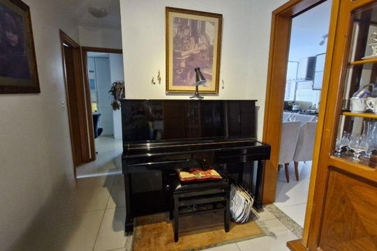 Apartamento à venda com 3 quartos, 179m² em Itacoatiara, Niterói