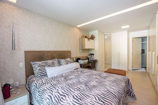 Apartamento à venda com 3 quartos, 150m² em Itacoatiara, Niterói