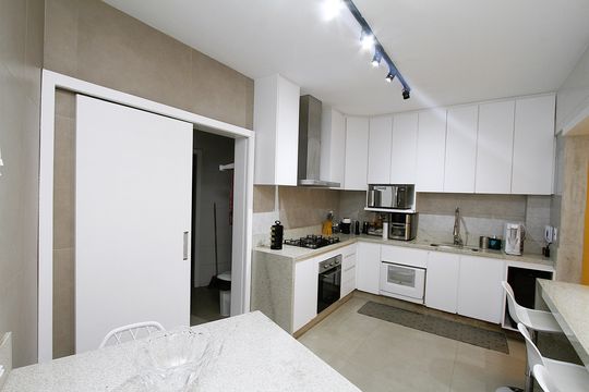 Cozinha de apartamento à venda com 3 quartos, 107m² em Buritis, Belo Horizonte