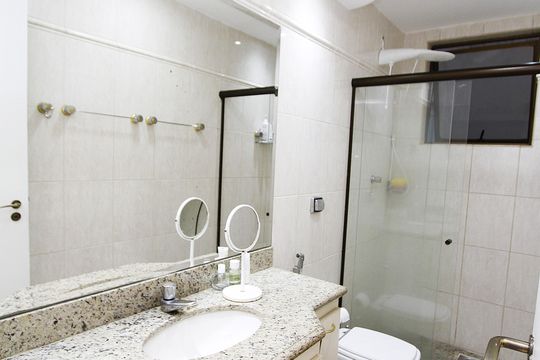Banheiro da Suíte de apartamento à venda com 3 quartos, 107m² em Buritis, Belo Horizonte