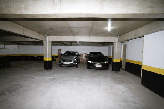 Garagem de apartamento à venda com 3 quartos, 107m² em Buritis, Belo Horizonte