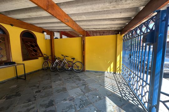 Garagem de casa à venda com 2 quartos, 155m² em Nova Aldeinha, Barueri