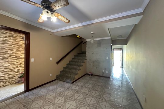 Sala de casa à venda com 2 quartos, 155m² em Nova Aldeinha, Barueri