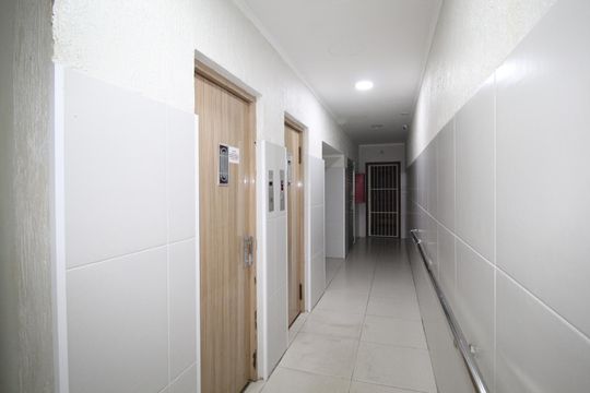 Corredor de apartamento à venda com 1 quarto, 29m² em Moinhos de Vento, Porto Alegre
