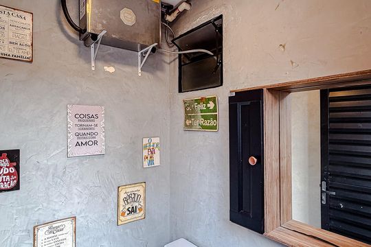 Lavabo 2 de casa à venda com 4 quartos, 320m² em Jardim da Gloria, São Paulo