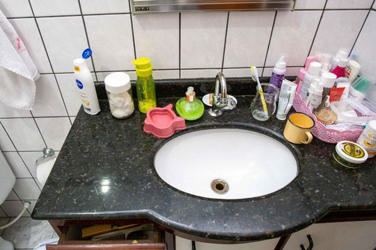 Banheiro de casa à venda com 3 quartos, 200m² em Casa Grande, Diadema