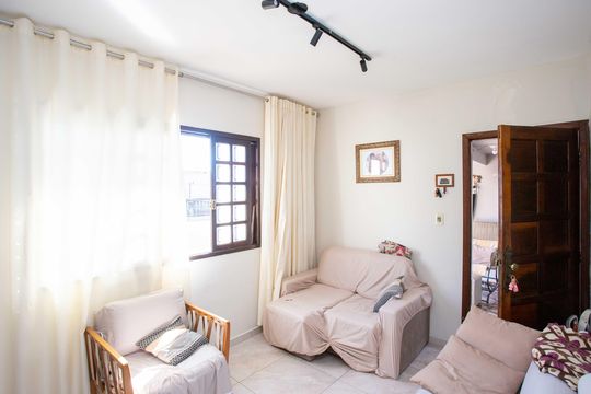 Casa à venda com 3 quartos, 200m² em Casa Grande, Diadema