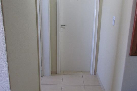 Corredor de kitnet/studio à venda com 1 quarto, 35m² em Centro, Canoas