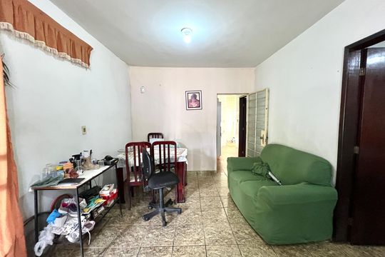 Casa para alugar com 3 quartos, 360m² em São João Batista, Belo Horizonte