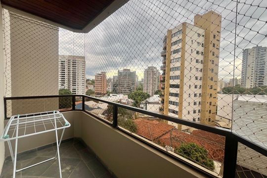 Sacada de apartamento à venda com 2 quartos, 121m² em Cambuí, Campinas