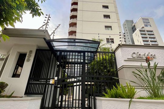 Apartamento à venda com 2 quartos, 121m² em Cambuí, Campinas