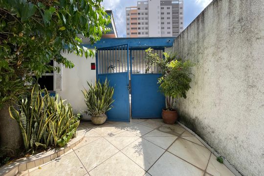 Quintal de casa à venda com 3 quartos, 120m² em Vila Sonia, São Paulo