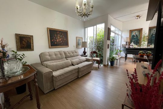 Casa à venda com 3 quartos, 120m² em Vila Sonia, São Paulo