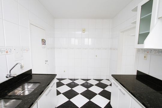 Cozinha de apartamento à venda com 4 quartos, 288m² em Santa Lúcia, Belo Horizonte