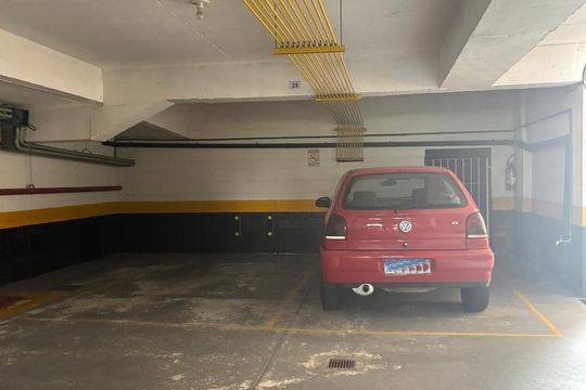 Garagem ( vagas paralelas)  de apartamento à venda com 2 quartos, 87m² em Baeta Neves, São Bernardo do Campo