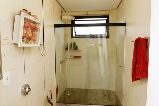 Banheiro Social de apartamento à venda com 4 quartos, 300m² em Santa Lúcia, Belo Horizonte