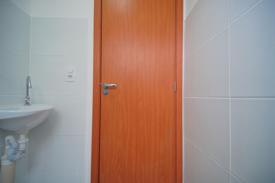 Banheiro de apartamento para alugar com 2 quartos, 40m² em Santos Dumont, São Leopoldo