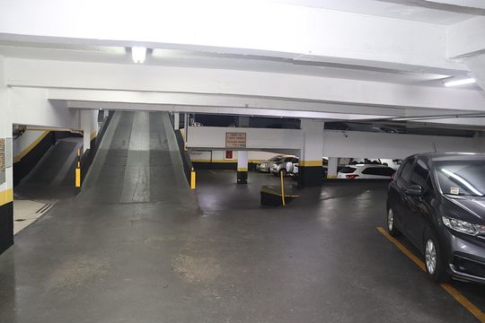 Garagem de kitnet/studio para alugar com 1 quarto, 29m² em Bela Vista, São Paulo