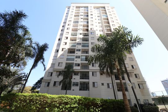 Fachada  de apartamento para alugar com 2 quartos, 51m² em Vila Anastácio, São Paulo