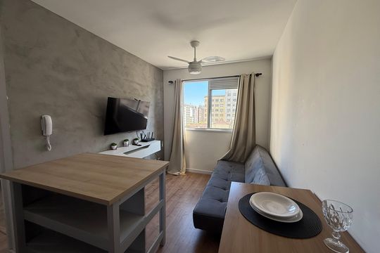 Sala de kitnet/studio para alugar com 1 quarto, 26m² em República, São Paulo