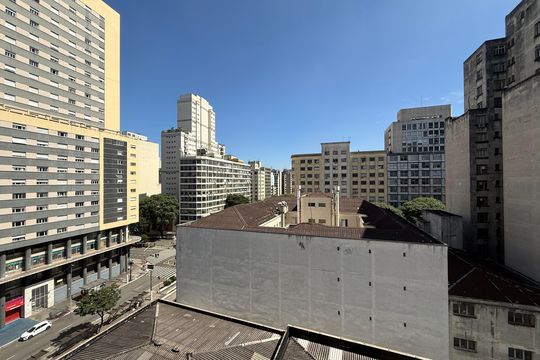 Vista sala de kitnet/studio para alugar com 1 quarto, 26m² em República, São Paulo