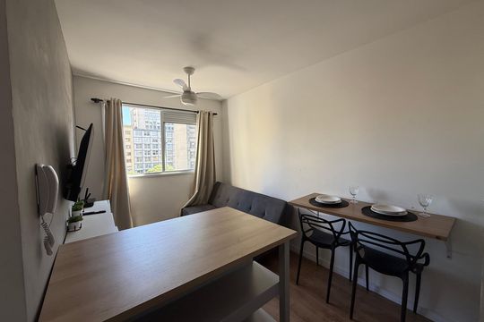 Sala de kitnet/studio para alugar com 1 quarto, 26m² em República, São Paulo