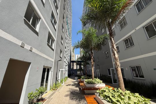 Area verde de kitnet/studio para alugar com 1 quarto, 26m² em República, São Paulo