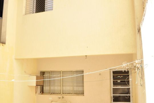 Detalhe - Quintal e Área de Serviço de casa para alugar com 2 quartos, 150m² em Vila Marina, São Paulo