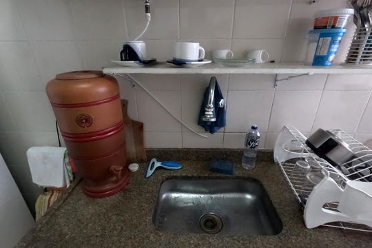 Cozinha e Área de Serviço de apartamento para alugar com 1 quarto, 40m² em Gonzaga, Santos