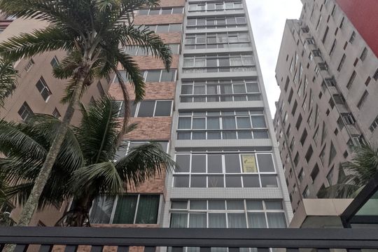 Fachada de apartamento para alugar com 1 quarto, 40m² em Gonzaga, Santos