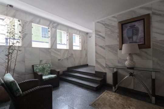 Área Comum - Hall de entrada de apartamento para alugar com 1 quarto, 40m² em Gonzaga, Santos