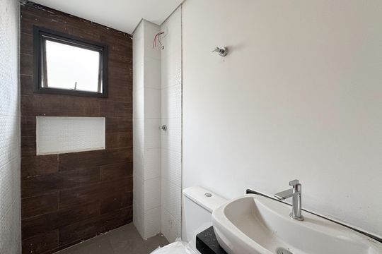 Banheiro Social de apartamento à venda com 2 quartos, 55m² em Jardim Vera Cruz, São Bernardo do Campo