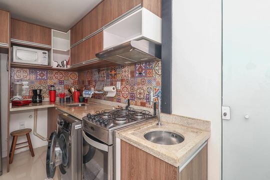 Cozinha de apartamento para alugar com 2 quartos, 60m² em Moinhos de Vento, Porto Alegre