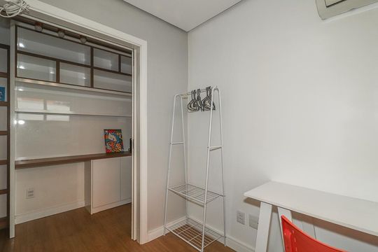 Quarto de apartamento para alugar com 2 quartos, 60m² em Moinhos de Vento, Porto Alegre