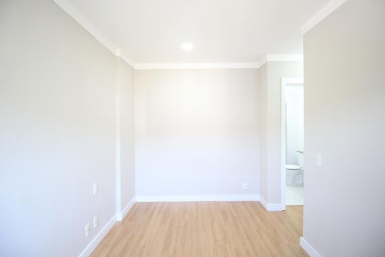 Suíte 1 de apartamento para alugar com 2 quartos, 67m² em Jardim Carvalho, Porto Alegre