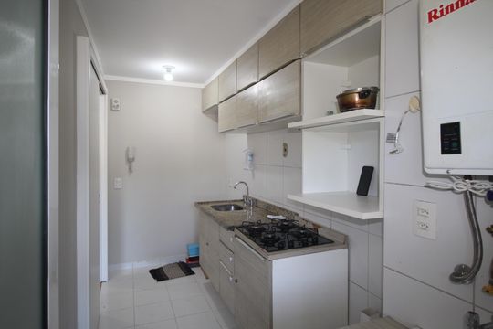 Cozinha de apartamento para alugar com 2 quartos, 67m² em Jardim Carvalho, Porto Alegre